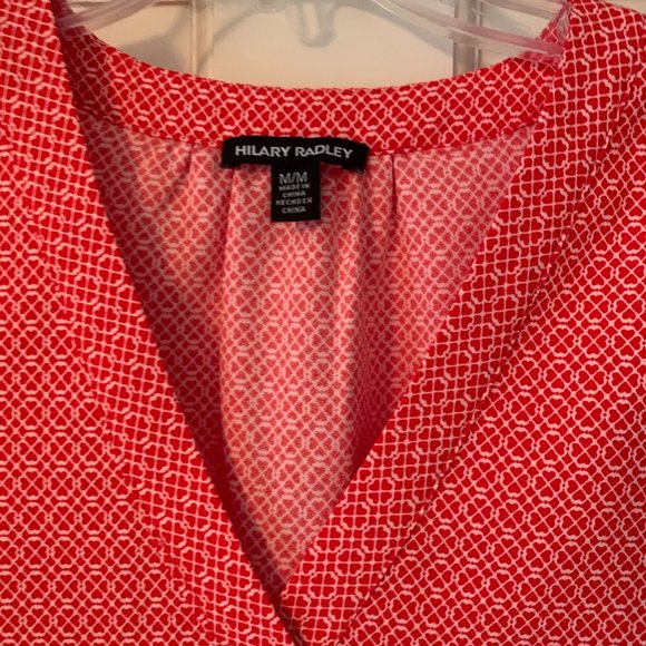NWOT HILARY RADLEY Red Geometric Print Blouse Cap Sleeve V-Neck - Size Medium - Picture 3 of 8
